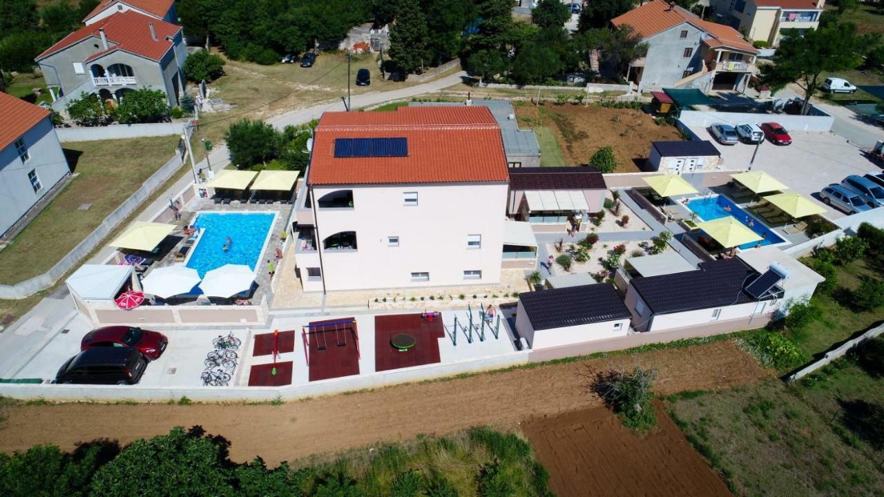 Apartments Julijana Privlaka  Bagian luar foto